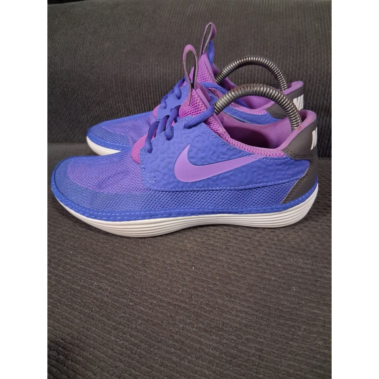Nike Solarsoft Moccasin Hyper Blue Women's Sz 7.5 Athletic Running Shoes